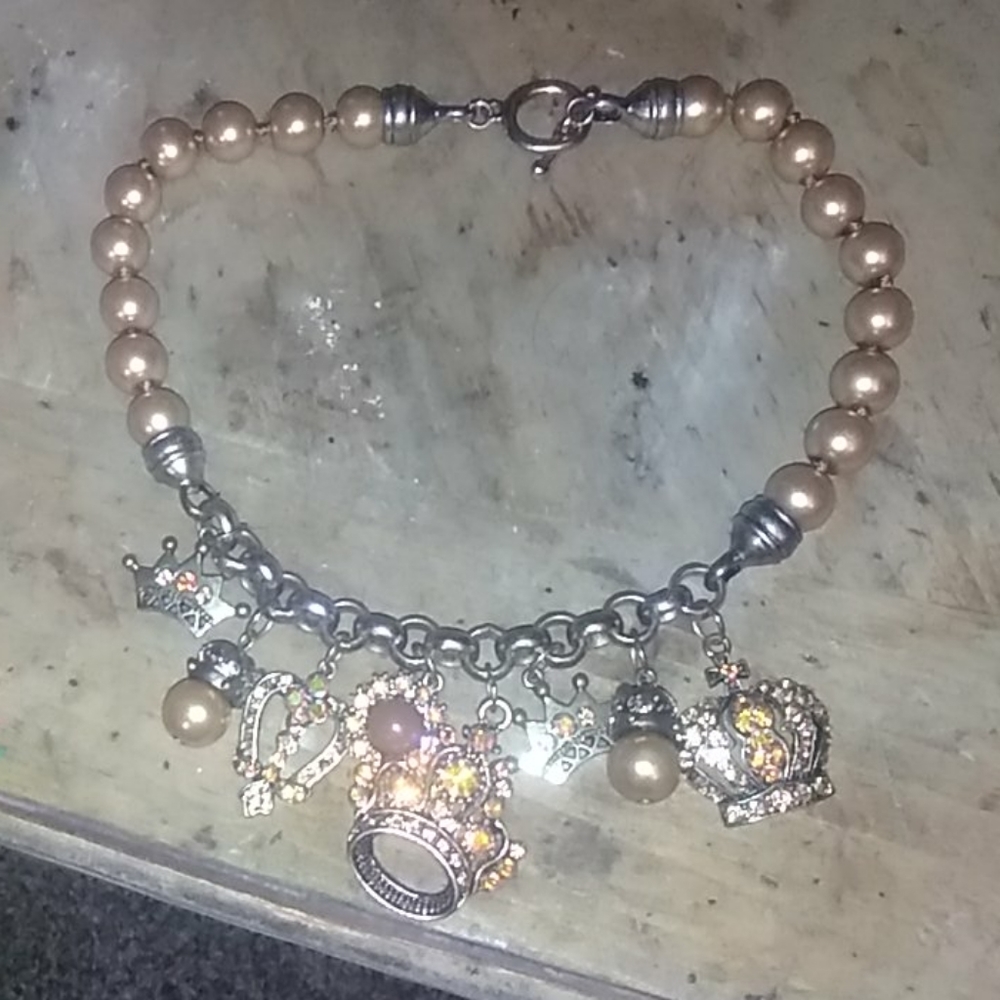Crown necklace